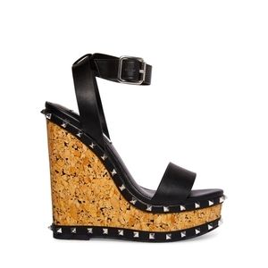 ☆ NEW STEVE MADDEN BEHATI BLACK WEDGE SIZE 11☆